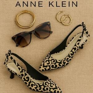 Anne Klein iFlex Black & White Kitten Heels Sz. 11